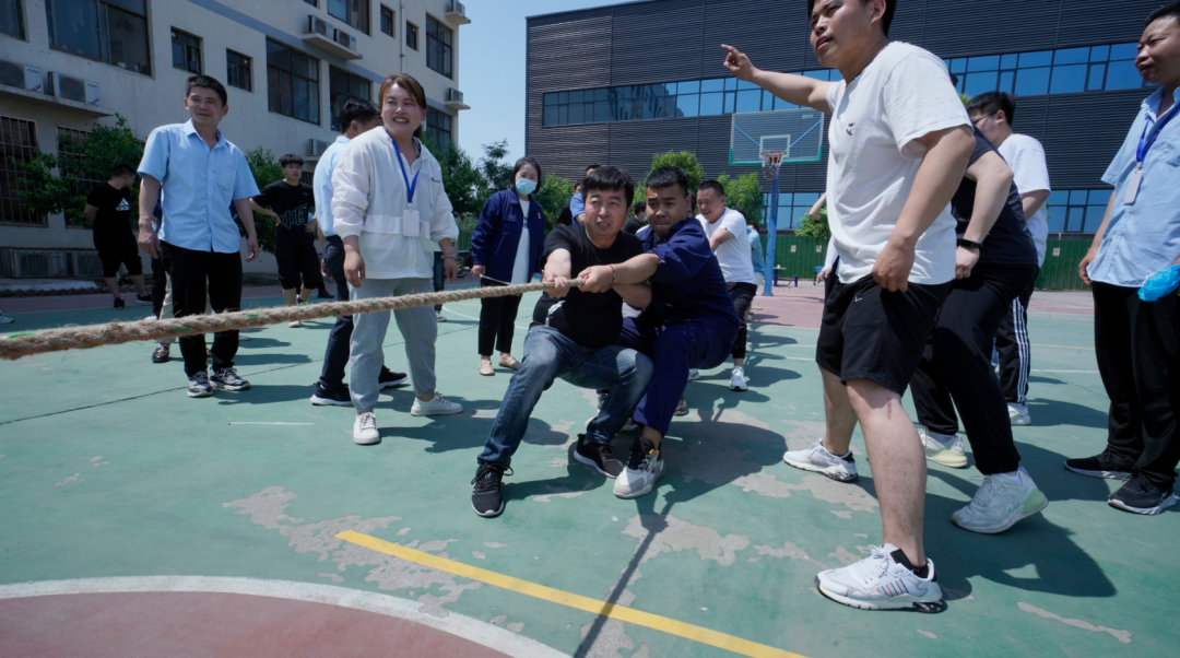 “运动强体质，，，团结创佳绩” 来利国际app食物举行2022年趣味运动会_来利国际app