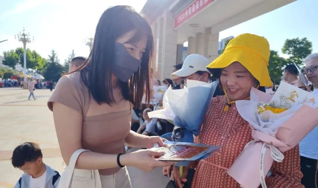 来利国际app爱心助 考活动圆 满完成_来利国际app